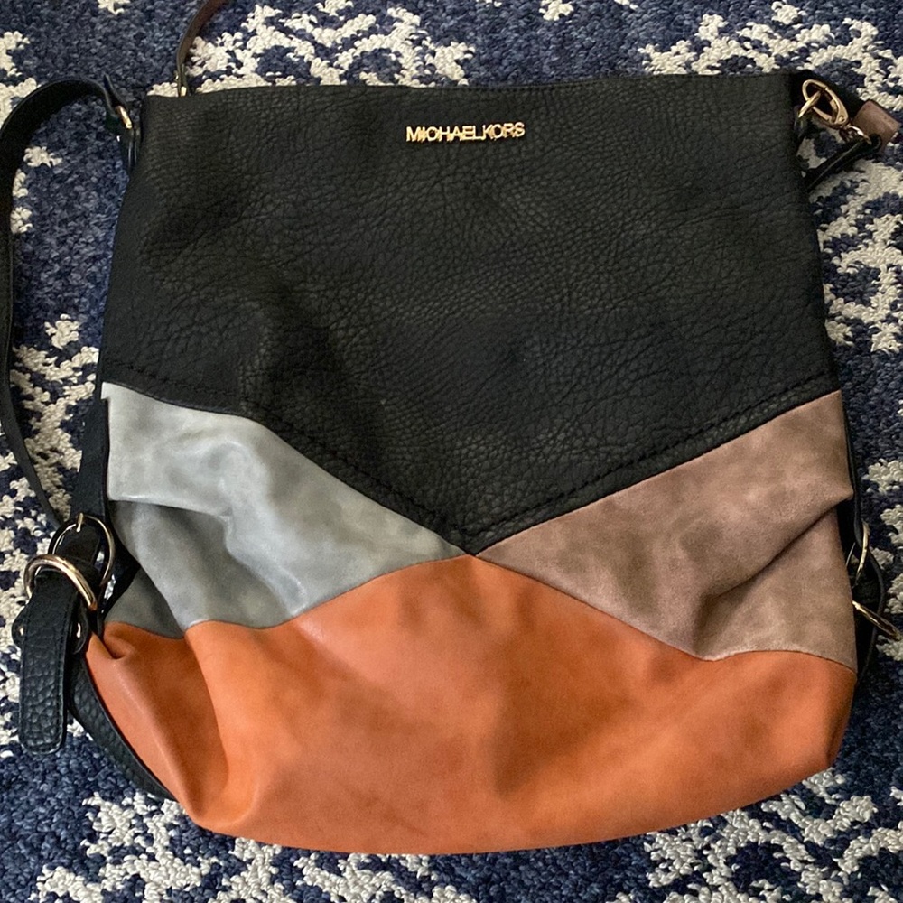 I am selling a Micheal lord bag